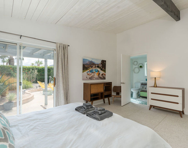 475 E Desert Willow Circle - Photo Thumbnail 17