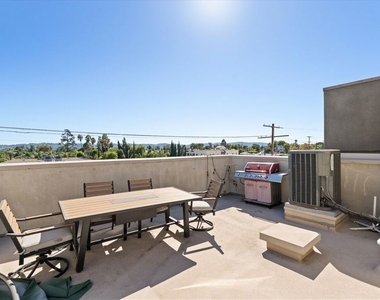 13225 Victory Boulevard - Photo Thumbnail 29