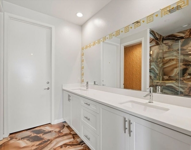 13225 Victory Boulevard - Photo Thumbnail 22