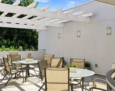 4240 Laurel Canyon Boulevard - Photo Thumbnail 24