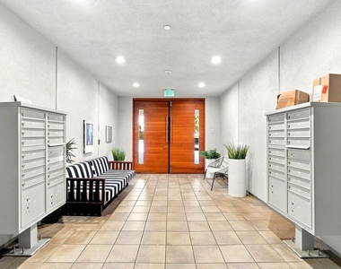 4240 Laurel Canyon Boulevard - Photo Thumbnail 30