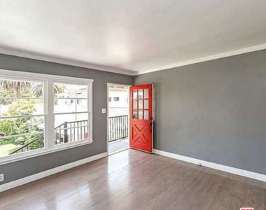 852 11th Street - Photo Thumbnail 5