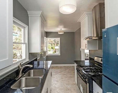 852 11th Street - Photo Thumbnail 3