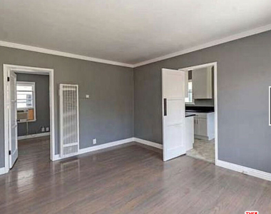 852 11th Street - Photo Thumbnail 4