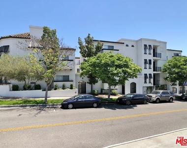 10560 Santa Monica - Photo Thumbnail 14