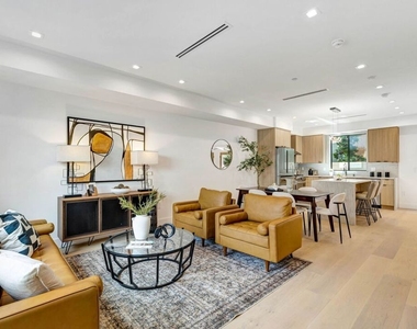 4329 Radford Avenue - Photo Thumbnail 1