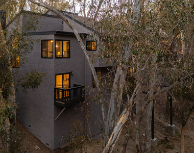 24946 Ravenswood - Photo Thumbnail 11