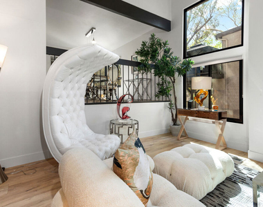 24946 Ravenswood - Photo Thumbnail 32