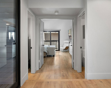 24946 Ravenswood - Photo Thumbnail 19