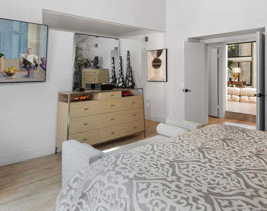 24946 Ravenswood - Photo Thumbnail 22