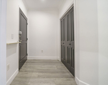 970 S St Andrews Place - Photo Thumbnail 18