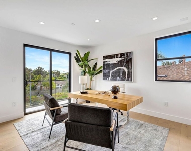 4329 Radford Avenue - Photo Thumbnail 22
