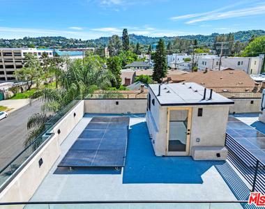 4329 Radford Avenue - Photo Thumbnail 27