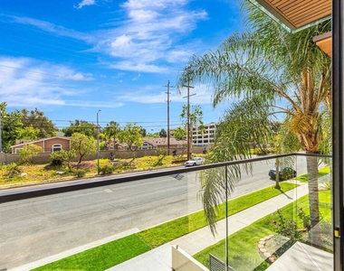 4329 Radford Avenue - Photo Thumbnail 23