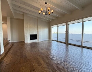 21 Oaktree Lane - Photo Thumbnail 3