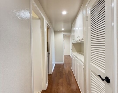 21 Oaktree Lane - Photo Thumbnail 15