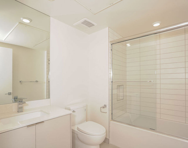 521 N Gramercy Place - Photo Thumbnail 9