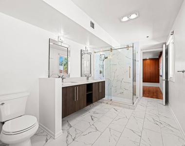 112 N Elm Drive - Photo Thumbnail 31
