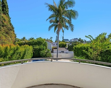 112 N Elm Drive - Photo Thumbnail 26