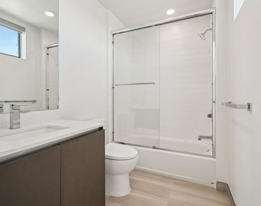 1814 Federal Avenue - Photo Thumbnail 8