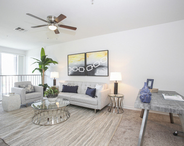 629 Traction Avenue - Photo Thumbnail 19