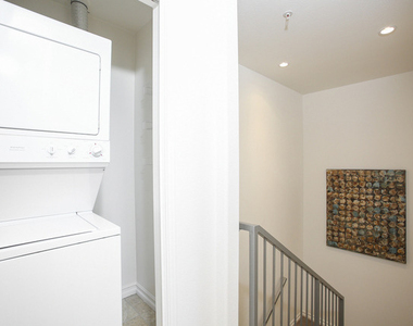 629 Traction Avenue - Photo Thumbnail 17