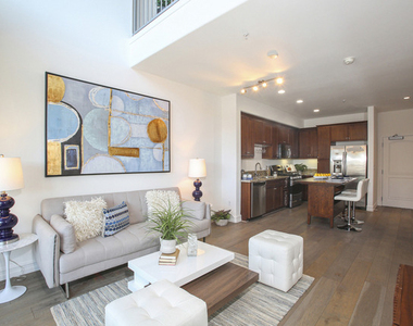 629 Traction Avenue - Photo Thumbnail 1
