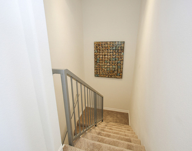 629 Traction Avenue - Photo Thumbnail 15
