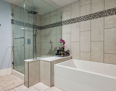 901 S Gramercy Drive - Photo Thumbnail 16