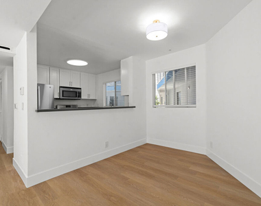 16100 W Sunset Boulevard - Photo Thumbnail 6