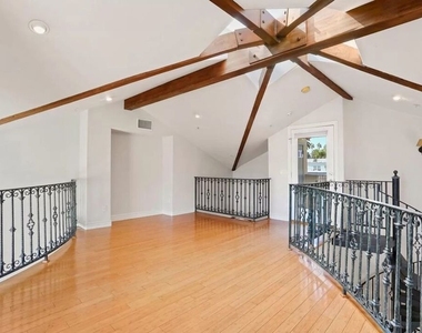 837 18th Street - Photo Thumbnail 1