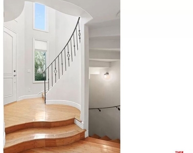 837 18th Street - Photo Thumbnail 3
