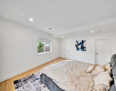 661 W Lemon Avenue - Photo Thumbnail 19