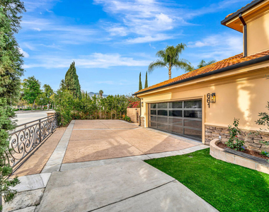 661 W Lemon Avenue - Photo Thumbnail 41