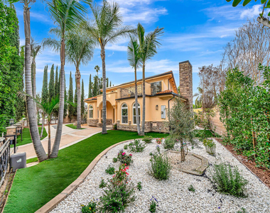 661 W Lemon Avenue - Photo Thumbnail 1