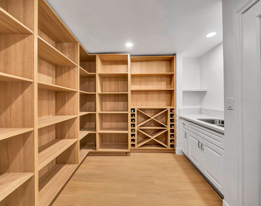 661 W Lemon Avenue - Photo Thumbnail 11