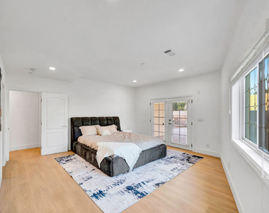 661 W Lemon Avenue - Photo Thumbnail 18