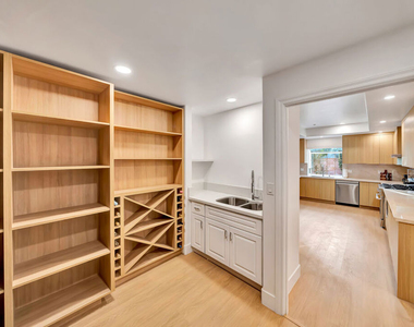 661 W Lemon Avenue - Photo Thumbnail 10