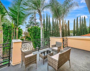 661 W Lemon Avenue - Photo Thumbnail 26