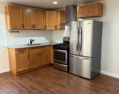 1314 Omelveny Avenue - Photo Thumbnail 3