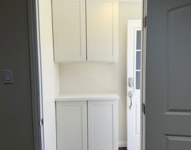 1314 Omelveny Avenue - Photo Thumbnail 2