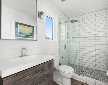 2430 30th Street - Photo Thumbnail 34