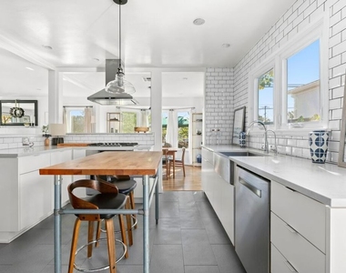 2430 30th Street - Photo Thumbnail 5