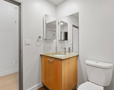 645 W 9th Street - Photo Thumbnail 13