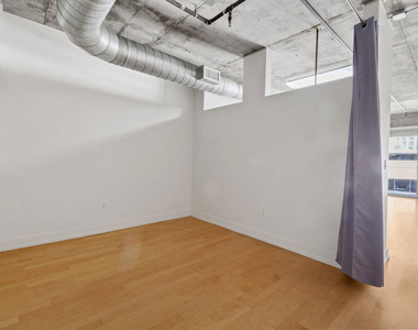 645 W 9th Street - Photo Thumbnail 11