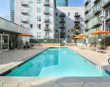 645 W 9th Street - Photo Thumbnail 20