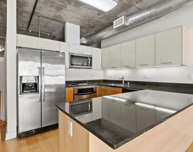 645 W 9th Street - Photo Thumbnail 7