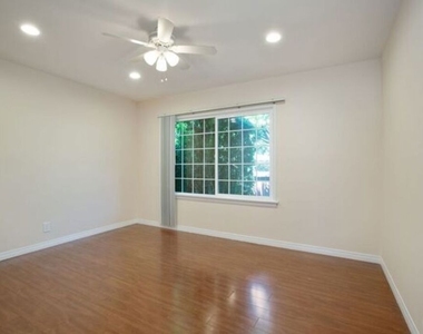2604 S Garth Avenue - Photo Thumbnail 4