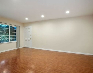 2604 S Garth Avenue - Photo Thumbnail 2