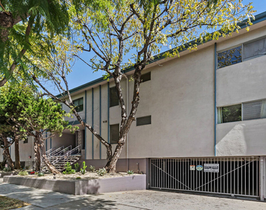 1152 N Poinsettia Place - Photo Thumbnail 1